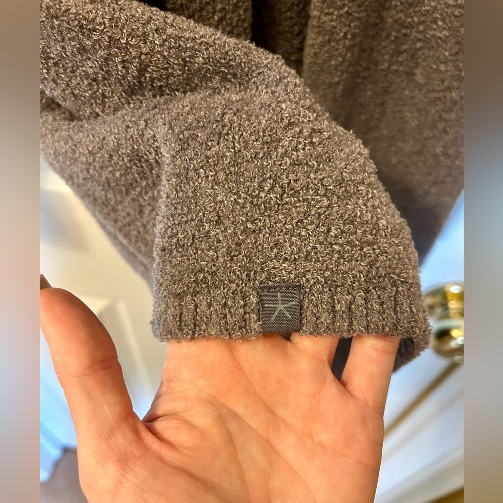 Barefoot Dreams CozyChic Lite Calypso Wrap in Graphite - Picture 7 of 11